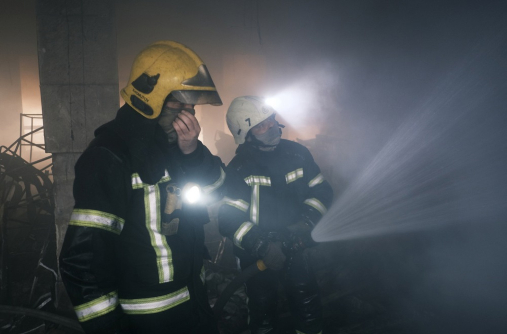 Vatra guta poznati hotel: Naređena hitna evakuacija; Ima povređenih