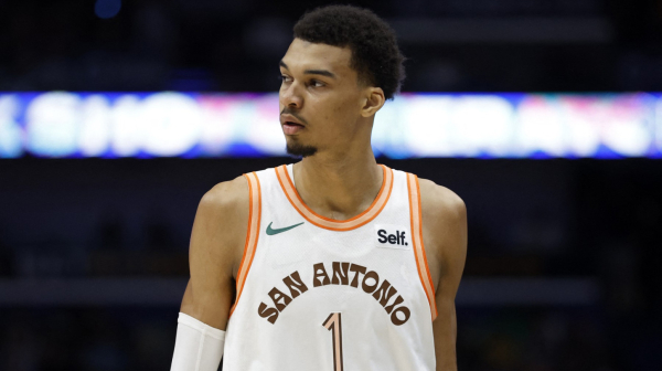 Novo priznanje za Francuza – Vembanjama i u ruki petorci sezone