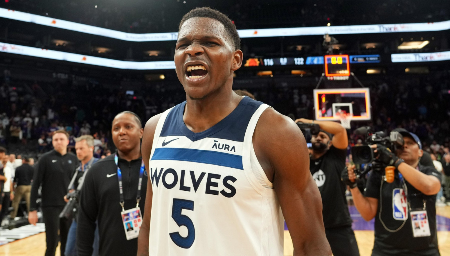 Edvards navijačima Denvera: Idite kući! VIDEO