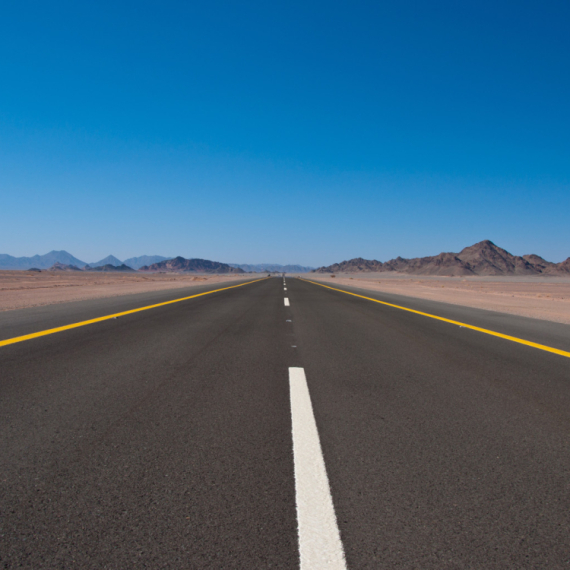 Najduži potpuno prav put na svetu je ujedno i najdosadniji za vožnju VIDEO