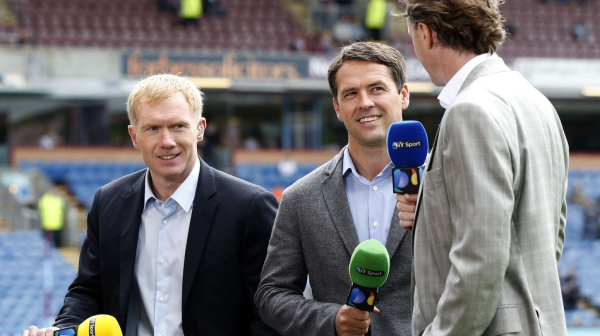 Skols i Oven traže da Retklif otpusti Ten Haga