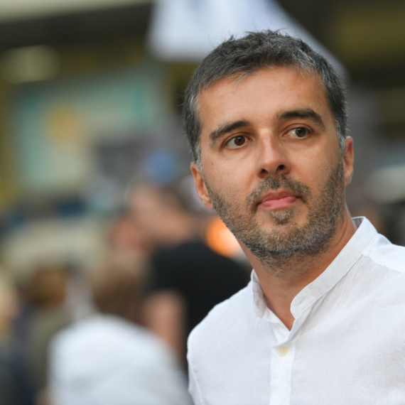 Neistinite tvrdnje Sava Manojlovića: "Pravila su jasno definisana i jednaka za sve"