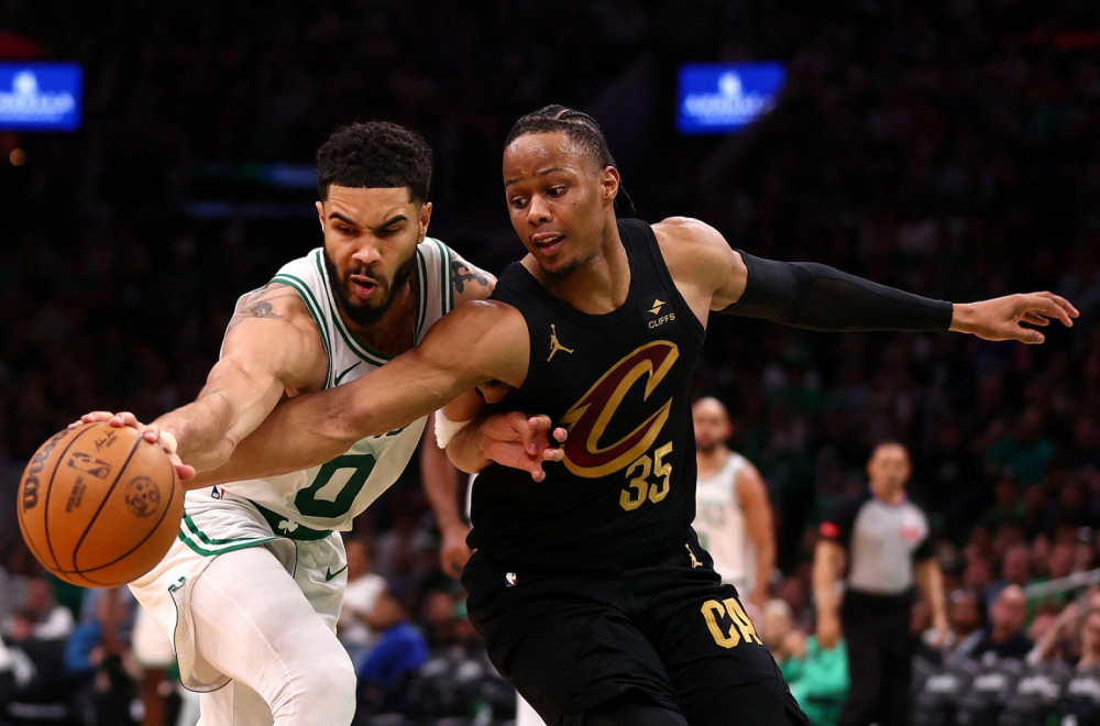 Boston nemilosrdan prema Klivlendu VIDEO