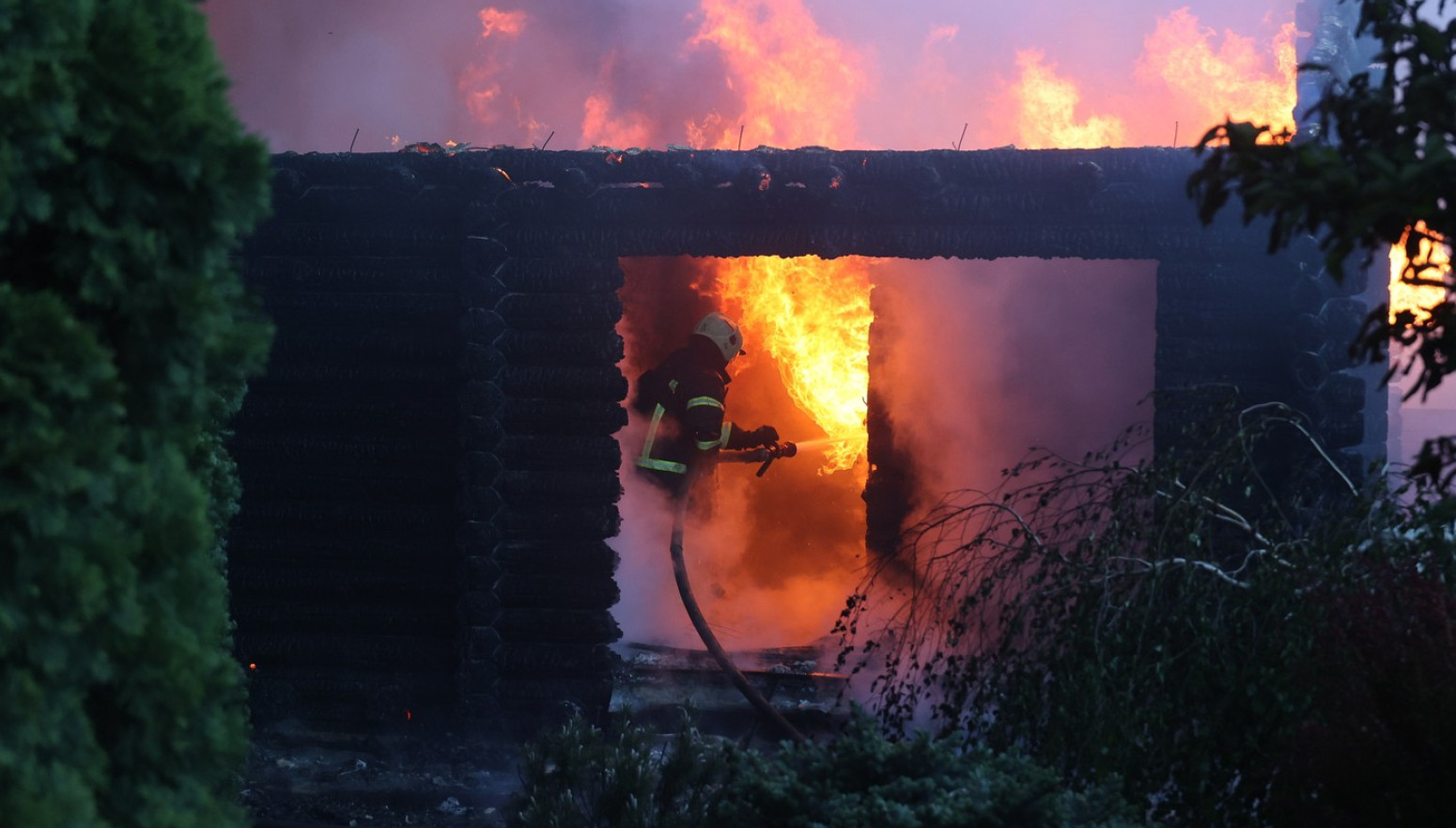 Rat – dan 811: Rusi zauzimaju; Dejstvuje PVO; Šalju specijalne jedinice