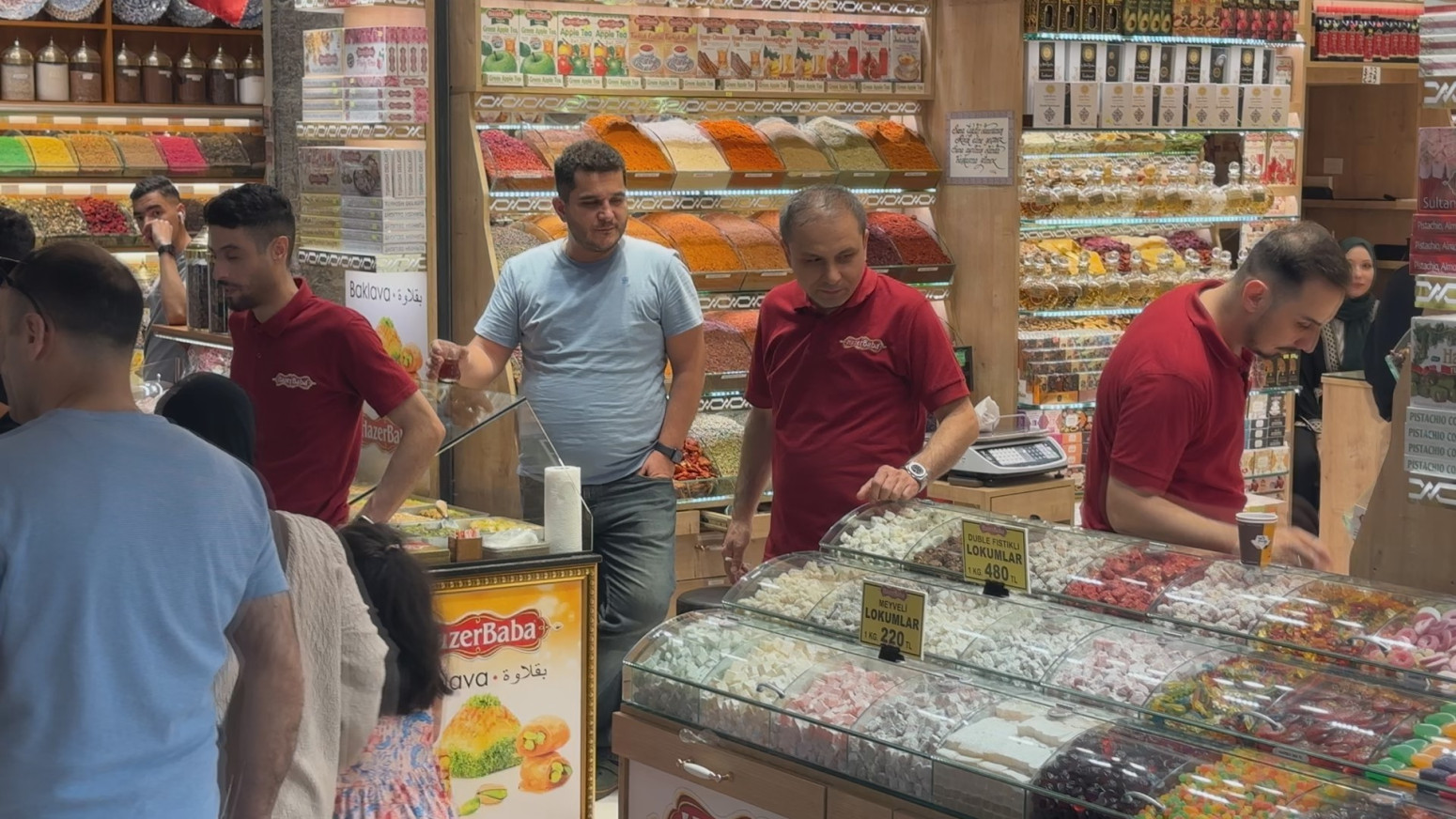 Ovo je najveća i najstarija pijaca na svetu koju dnevno poseti 500.000 ljudi FOTO