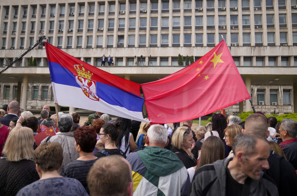 Simbol čeličnog prijateljstva Srbije i Kine u jednoj fotografiji FOTO