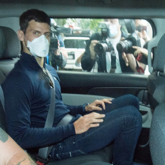 Vakcine se povlače, a Englezi kažu: "Đoković treba da dobije izvinjenje"