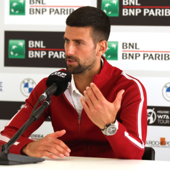 Poznati detalji incidenta u Rimu: Đoković krvario, ukazana mu pomoć VIDEO