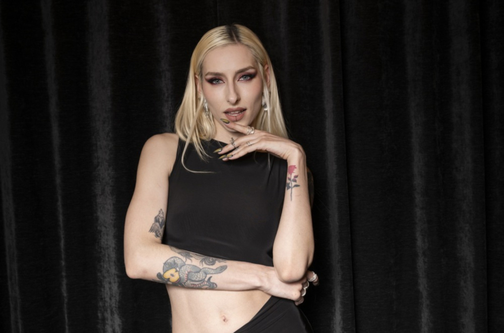 Slovenka u zanosu ljubila plesačicu u usta nakon prolaska u finale Evrovizije VIDEO