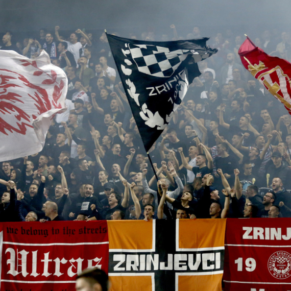 Prekid meča u BiH – navijači skandirali "Hrvatska je moja domovina"