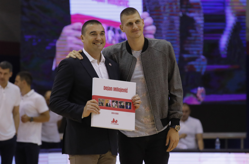 Jokić u majici "brate" dočekao MVP titulu: "Deki, hvala ti"