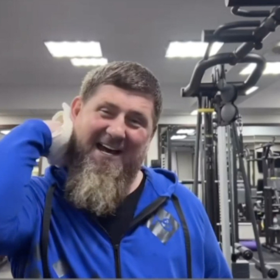 Kadirov vuče i gura: Šta sad kažete? VIDEO