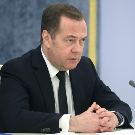 "Cilj je da Rusiju izbrišu sa mape sveta": Medvedev žustro odgovorio