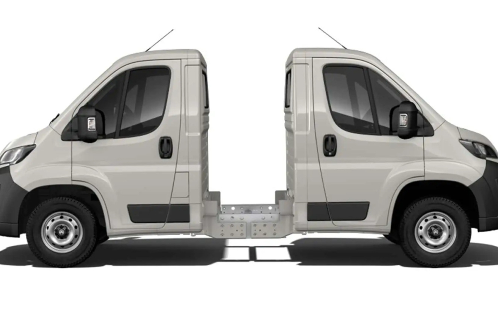 Ne trljajte oči, nije fotošop: Stvarno se ovako prodaje kombi FOTO