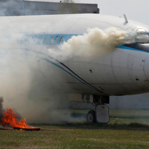 Drama na letu: Kuljao crni dim; Putnici sve snimili VIDEO