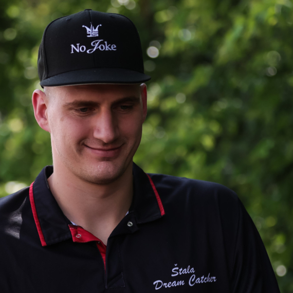 "Jokiću je najlepša stjuardesa dala broj, a on ga bacio kroz prozor"