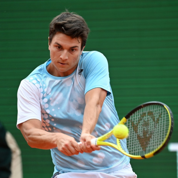 Kecmanović preko Nakašime zakazao duel sa Rudom u drugom kolu Rima