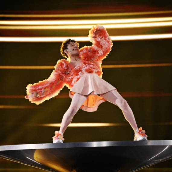 Ljudima se zavrtelo u glavi od njegovog nastupa: Ovo je glavni favorit na Evroviziji FOTO/VIDEO