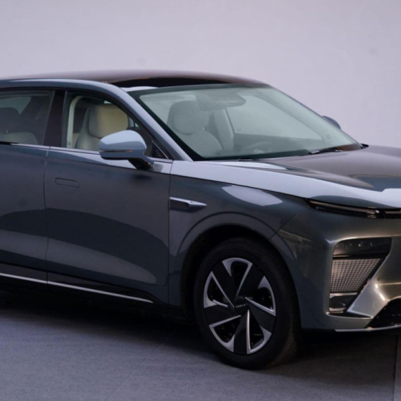 Kinezi bacili automobil sa 32 metra: Pogledajte šta se dogodilo VIDEO