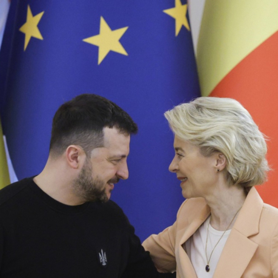 "Zaustavite ludilo", a Volodimir i Ursula se ljube? FOTO