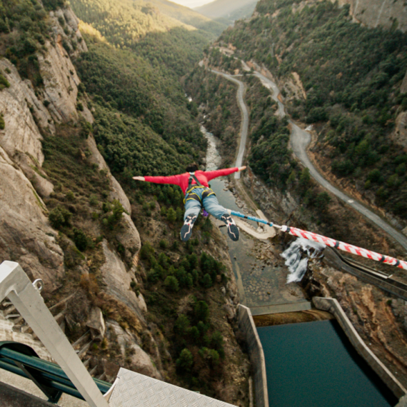 Šta kažete na jedno vikend putovanje? Sve što vam treba je HONOR Magic6 Pro