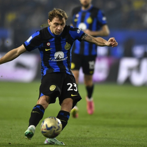 Novi ugovor za Barelu i rekord