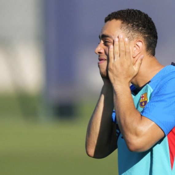 Barselona "za procente" (pro)dala Seržinja Desta