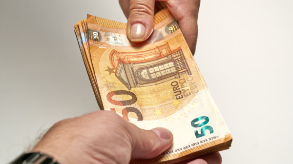 Hiljade ljudi uložilo milione, ali kriza nije stala: Šta se dešava sa čuvenom kompanijom?
