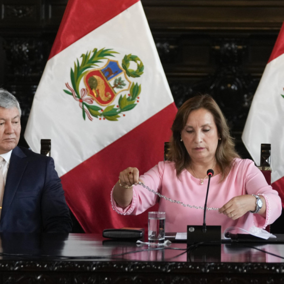 Uhapšeni brat predsednice Perua i njen advokat zbog trgovine uticajem