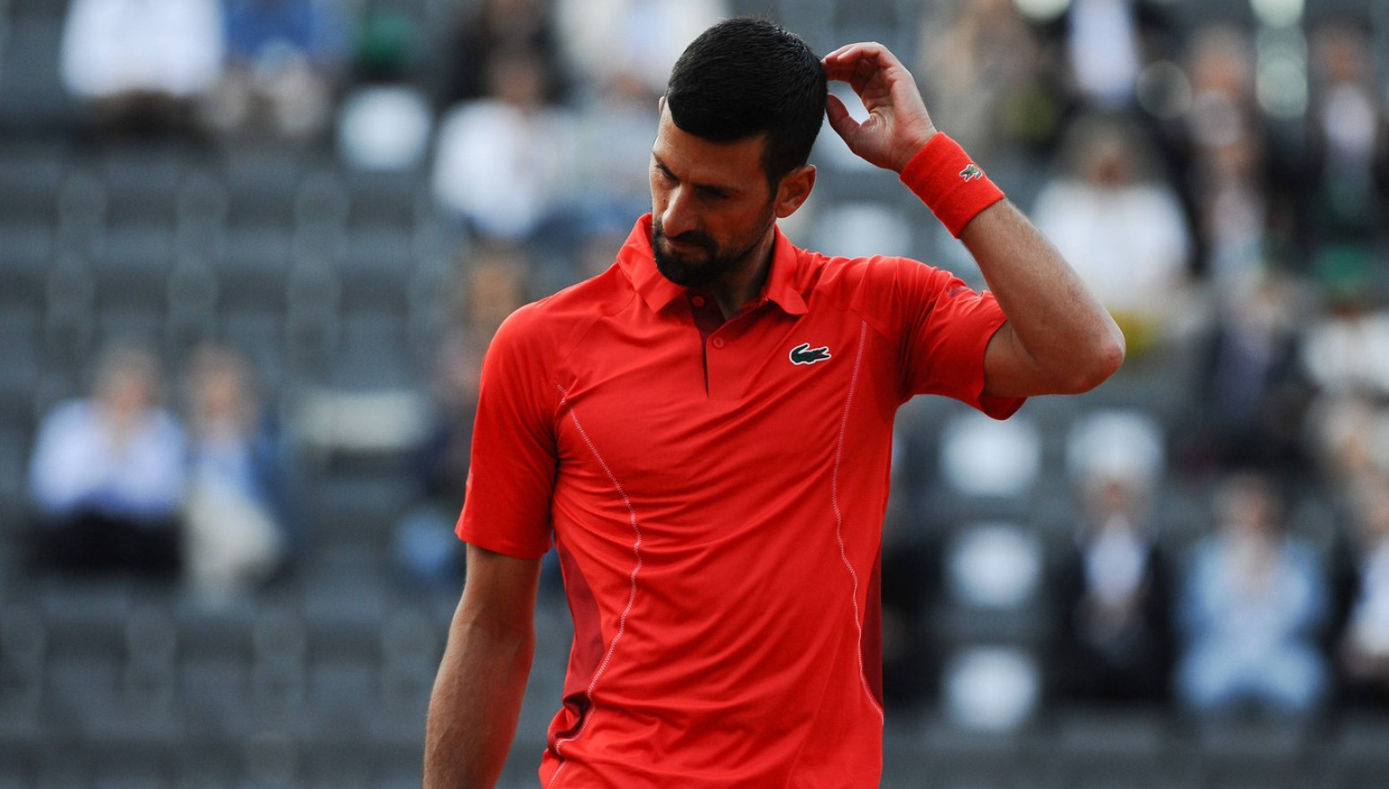 Oglasio se čovek koji tvrdi da je pogodio Đokovića u glavu VIDEO