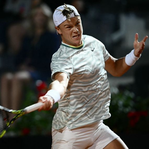 Rune naučio Novakovu lekciju, eliminisao Nardija u Rimu VIDEO