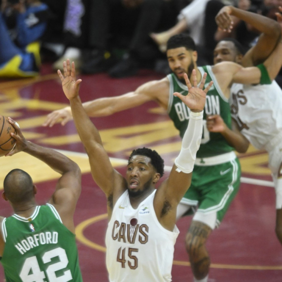 Boston vratio brejk – Tejtum srušio Klivlend VIDEO