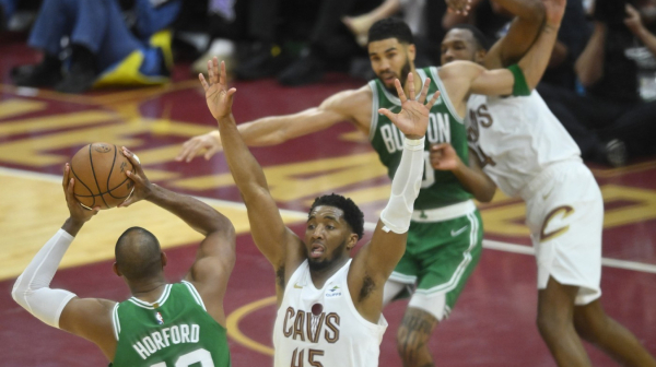 Boston vratio brejk – Tejtum srušio Klivlend VIDEO