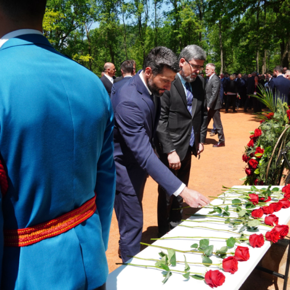 Šapić odao poštu žrtvama genocida nad Srbima, Jevrejima i Romima u NDH