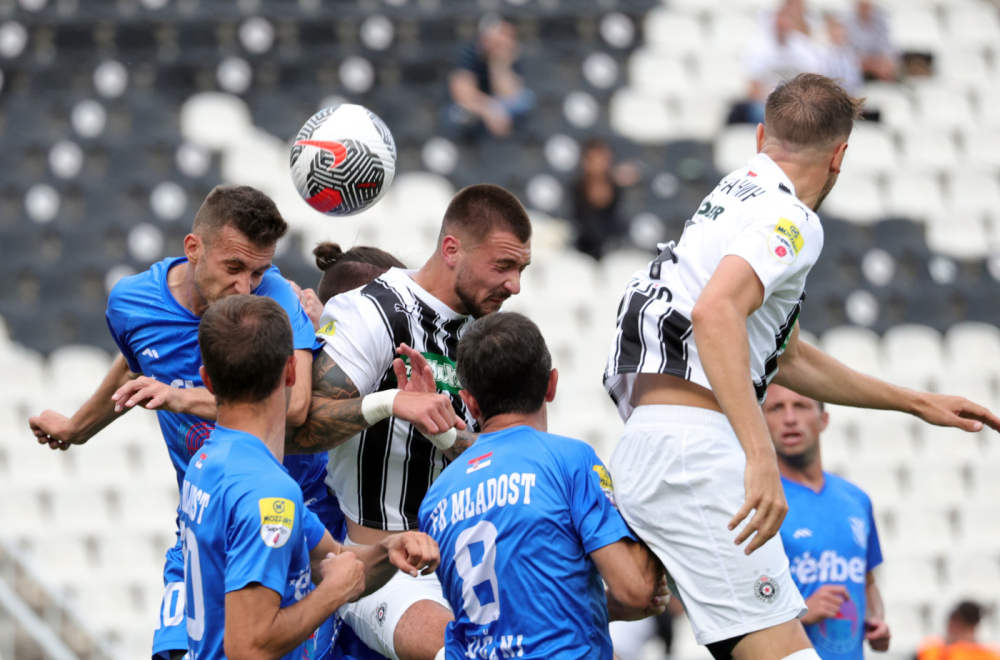 Strašan sudar igrača Mladosti u Humskoj VIDEO