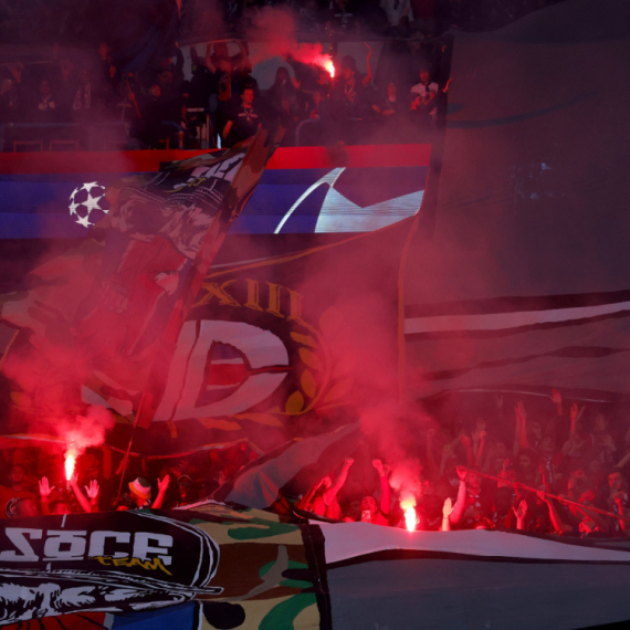 Poslednji meč Mbapea u Parizu – navijači mu spremili oproštaj VIDEO