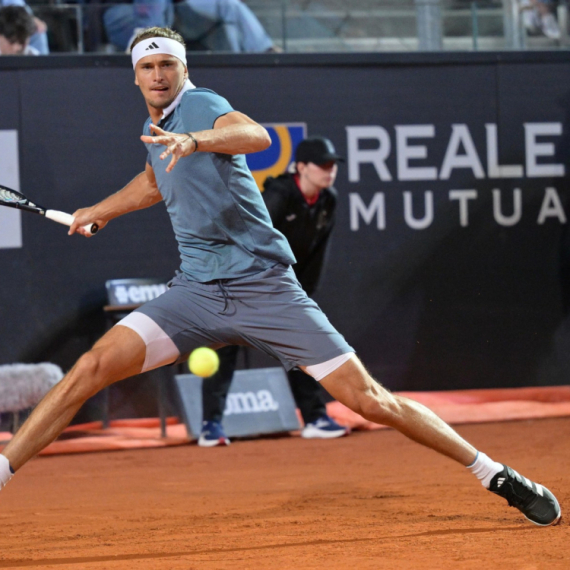 Zverev rutinski protiv Darderija VIDEO