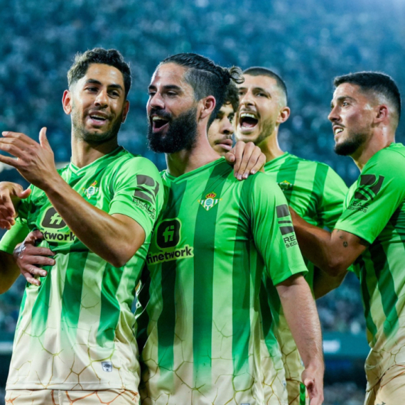 Isko blistao u pobedi Betisa nad Almerijom VIDEO