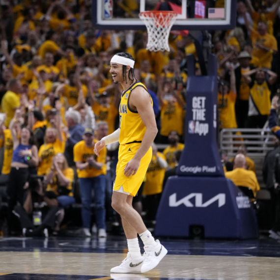 Niksi rastureni u paramparčad – Indijana poravnala seriju