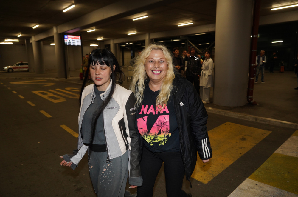 Teya Dora stigla u Beograd: Sumirala utiske sa Evrovizije pa spomenula i Hrvatsku FOTO