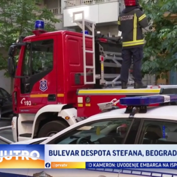 Požar u centru Beograda: Gori stan u potkrovlju; Vatrogasci na terenu FOTO/VIDEO