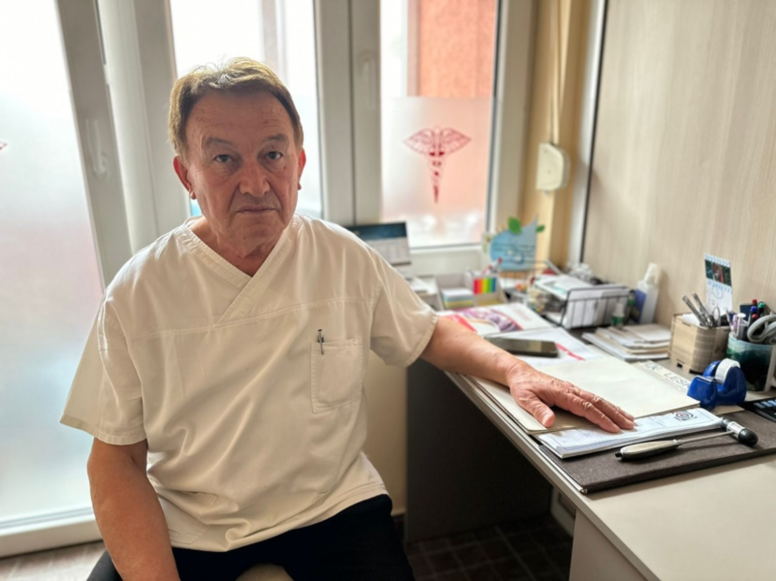 Sve više dece u Srbiji ima ovaj problem: Nepravilno sedenje i ishrana glavni krivci