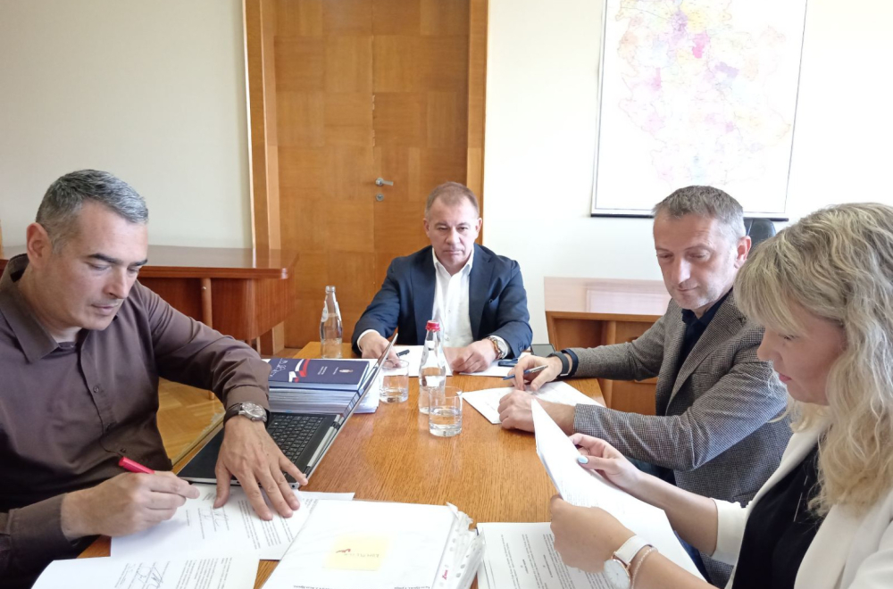 Besplatan prevoz u selima; Krkobabić: Minibus stiže i u Orahovac na KiM