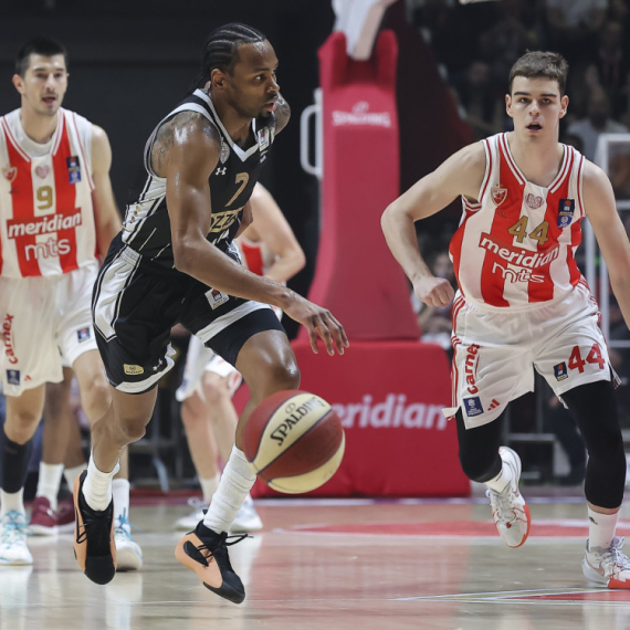 Zvezda ponovo vratila vođstvo – Partizan se ozbiljno primakao (TVB92)