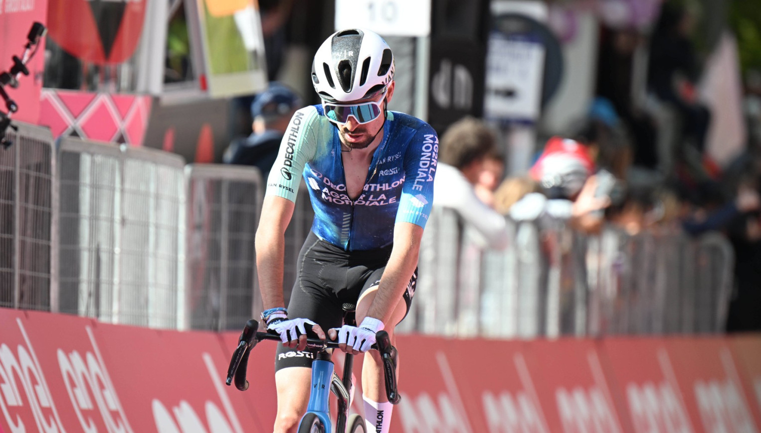 Pare Pentre najbolji u desetoj etapi Đira VIDEO