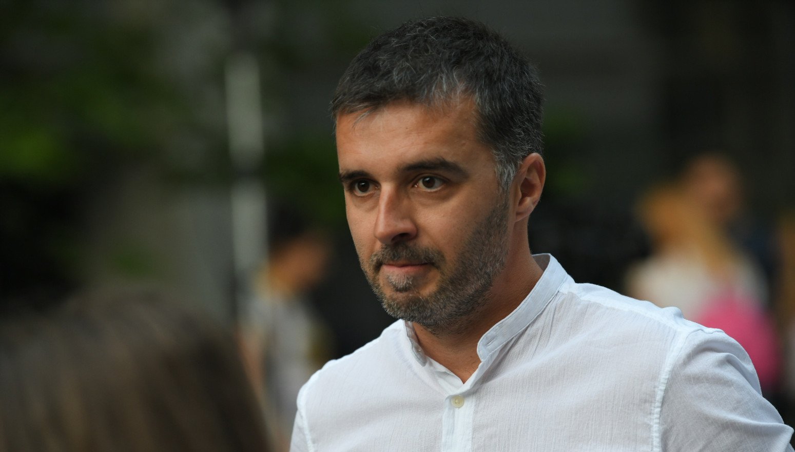 Hoće da ostavi narod bez plata, penzija i struje; Savo Manojlović sprema teror i Majdan u Srbiji VIDEO