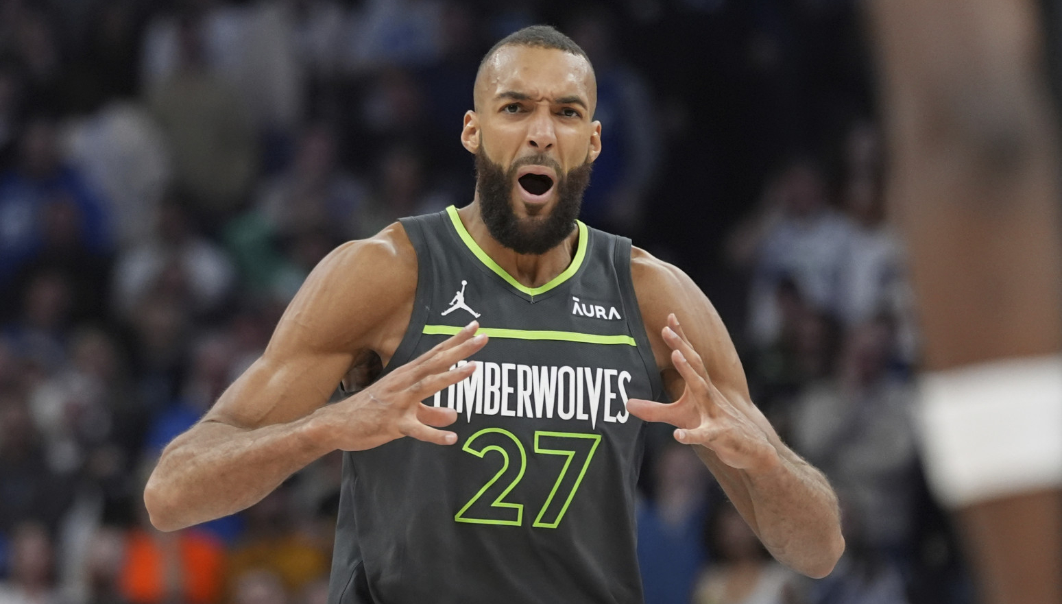 Gober kažnjen pred peti meč sa Denverom VIDEO