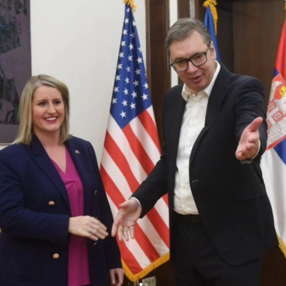 Vučić se sastao sa Elizabet Alen: Ukazao sam na pritiske sa kojima se suočavaju Srbija i Srbi FOTO