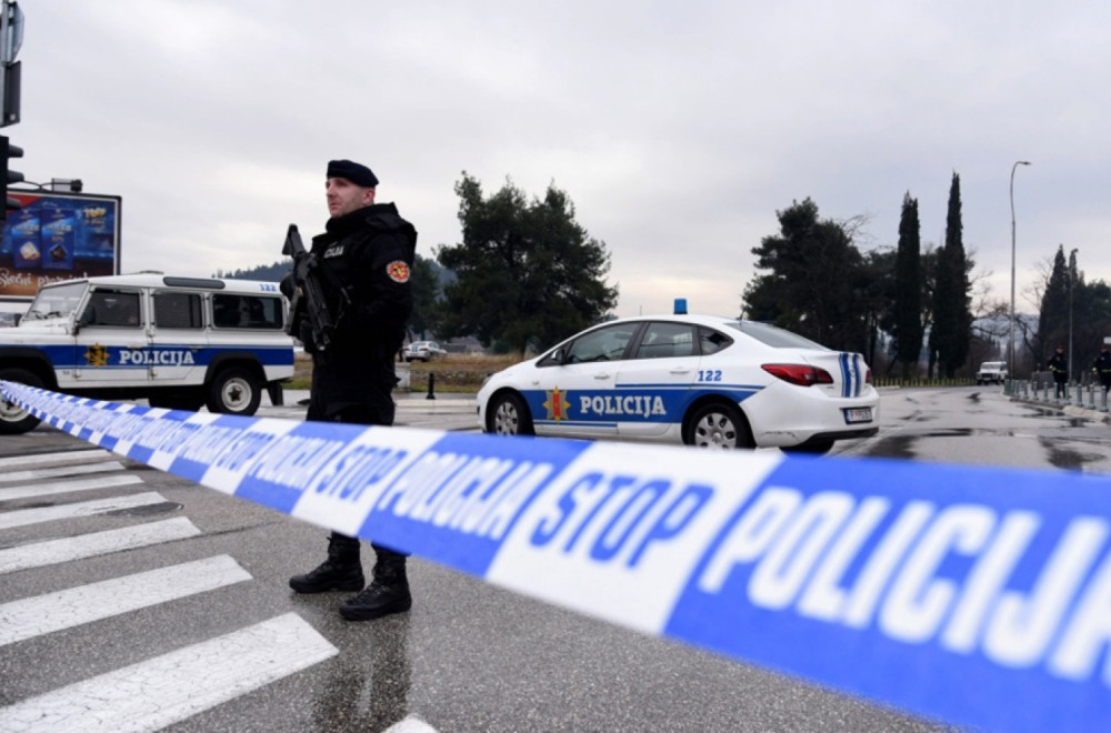 Uzbuna u Podgorici: Izvršen veliki pretres, pronađen pištolj FOTO