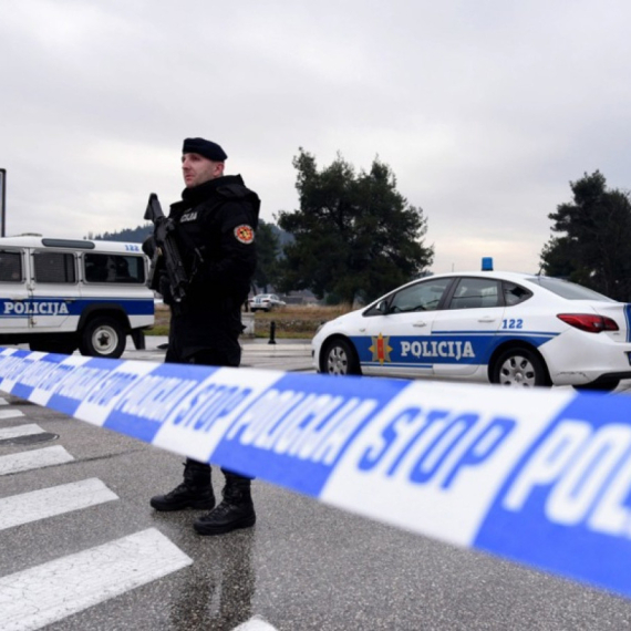 Uzbuna u Podgorici: Izvršen veliki pretres, pronađen pištolj FOTO